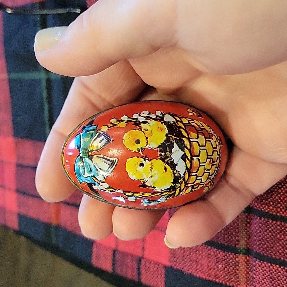 EASTER EGG,tin,Antique, euc